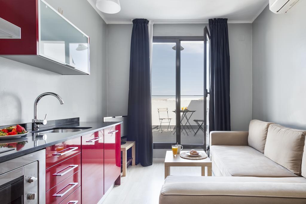 Fira Apartments By Gaiarooms Барселона Номер фото